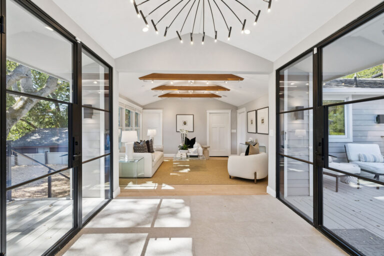 053-118-hillside-drive.85084.p4k.015