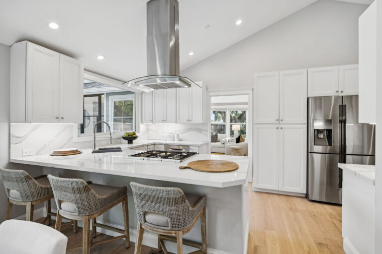 077-118-hillside-drive.85084.p4k.027