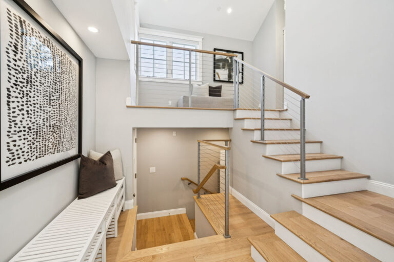 089-118-hillside-drive.85084.p4k.033